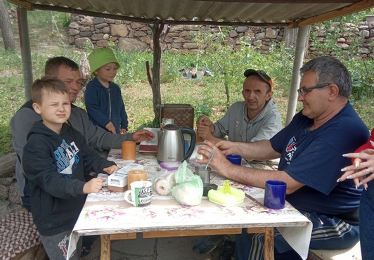 Пастор из пятидесятников Сергей построил дом-убежище на 30 душ