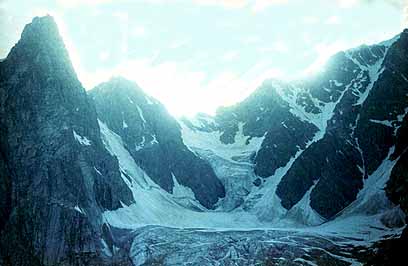 Верхнее плато ледника, цирк. Фото Григория Дьяченко